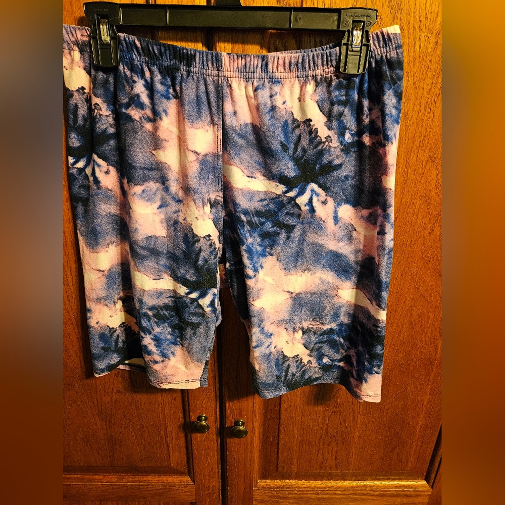 Leggings Depot Pink and Purple Tie-Dye Shorts SIZE 1XL